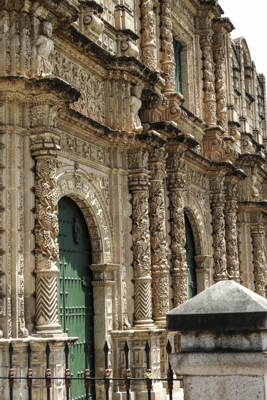 TALLAS DE LA IGLESIA CATEDRAL